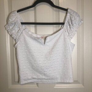 SO Juniors' Knit Eyelet Notched Square Neck Lined Crop Top size L